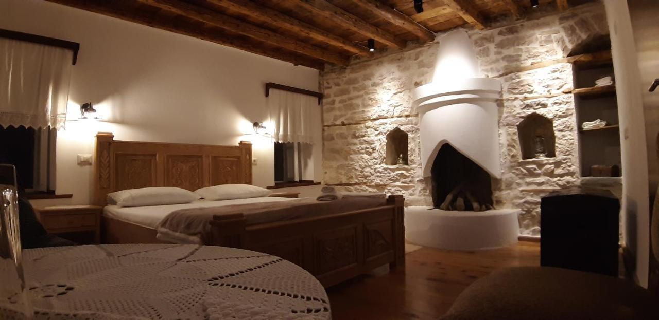 Отель Braja House Гирокастра Экстерьер фото